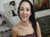 Bonny Singer la cantante ungherese con un passato nel porno